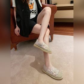 【Chanel】 Новые туфли-лодочки с жемчужными стразами. Лаконичный ве