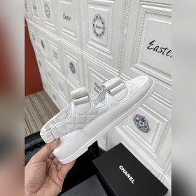 Сандалии Chanel, созданные в точности в соответствии с оригиналом