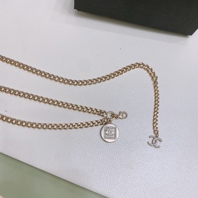 chanel 23 cc латунь золотистого цвета, металл и стразы, золото и 