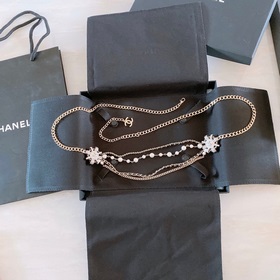 Новая коллекция Chanel： металл, телячья кожа, искусственные жемчу
