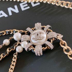 Новая коллекция Chanel： металл, телячья кожа, искусственные жемчу