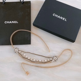 Новая коллекция Chanel： металл, телячья кожа, искусственные жемчу
