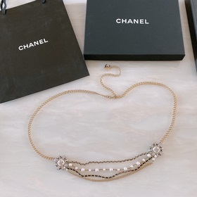 Новая коллекция Chanel： металл, телячья кожа, искусственные жемчу
