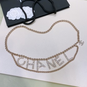 Chanel пояс крупными буквами из стразов, из оригинального латунно
