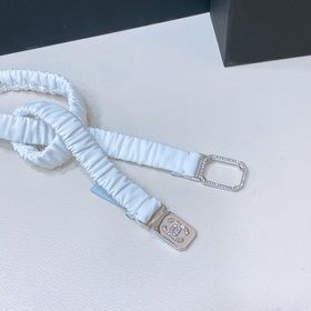 chanel 23s c стразы, квадратная застежка с логотипом, телячья кож