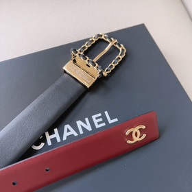 Оригинальная сумка Chanel из телячьей кожи, золотой металл и теля