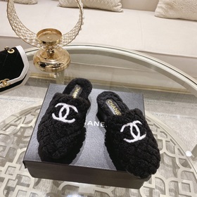 Chanel – популярные тапочкиз натуральной кожи! Изысканные и милые
