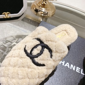 Chanel – популярные тапочкиз натуральной кожи! Изысканные и милые