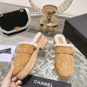 Chanel – популярные тапочкиз натуральной кожи! Изысканные и милые