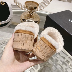 Chanel – популярные тапочкиз натуральной кожи! Изысканные и милые