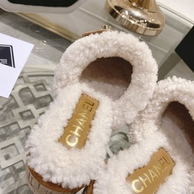 Chanel – популярные тапочкиз натуральной кожи! Изысканные и милые