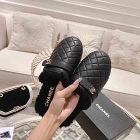 Chanel – популярные тапочкиз натуральной кожи! Изысканные и милые