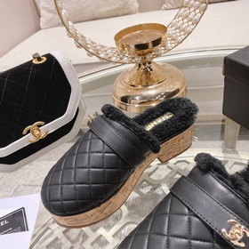 Chanel – популярные тапочкиз натуральной кожи! Изысканные и милые