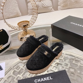 Chanel – популярные тапочкиз натуральной кожи! Изысканные и милые