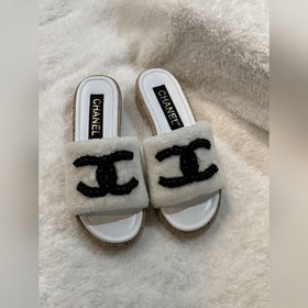 Chanel Chanel Новая коллекция 23ss от Chanel： тапочкиз шерсти,