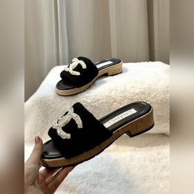 Chanel Chanel Новая коллекция 23ss от Chanel： тапочкиз шерсти, 