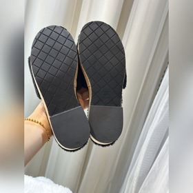 Chanel Chanel Новая коллекция 23ss от Chanel： тапочкиз шерсти, 