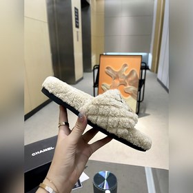 Chanel Новейшие шерстяные тапочкиз серии «Маленький Шанель»... П