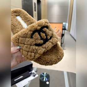 Chanel Новейшие шерстяные тапочкиз серии «Маленький Шанель»... П