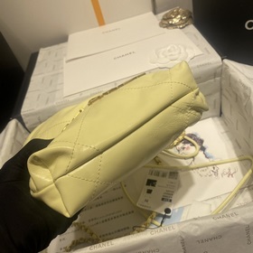 Chanel Новая модель весна-лето 2023 mini 22bag Такая же блестяща