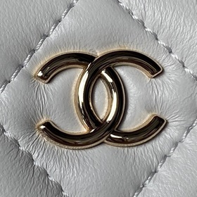 Chanel 23K цепочка ручка коробка сумка A2199 светло-золотая ручка