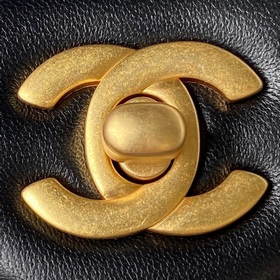 Chanel 23s Camellia Adjustable Buckle Series Small AS4040 Ежегодн
