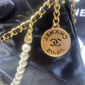 Chanel Новая модель весна-лето 2023 mini 22bag Такая же блестяща