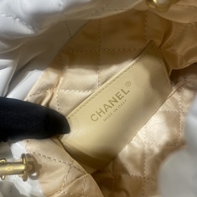 Chanel Новая модель весна-лето 2023 mini 22bag Такая же блестяща