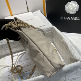 Новый цвет от Chanel! Элегантная и привлекательная новая модель в