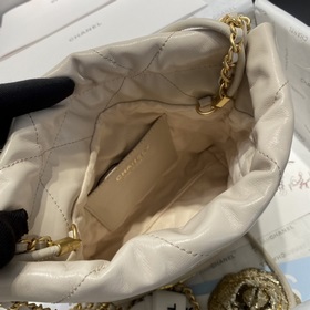 Новый цвет от Chanel! Элегантная и привлекательная новая модель в
