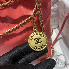 Новый цвет от Chanel! Элегантная и привлекательная новая модель в