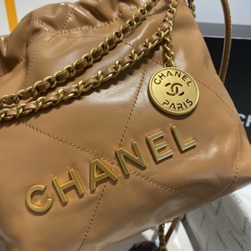 Новый цвет от Chanel! Элегантная и привлекательная новая модель в