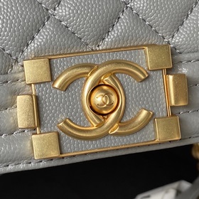 Не смог запечатлеть всю его красоту — это моя вина. Chanel Leboy 