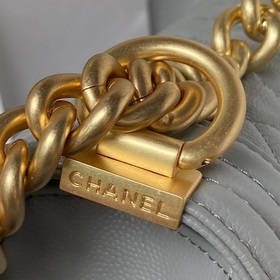 Не смог запечатлеть всю его красоту — это моя вина. Chanel Leboy 