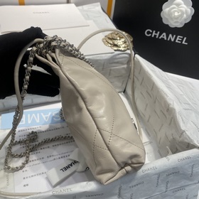 Новый цвет от Chanel! Элегантная и привлекательная новая модель в