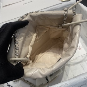 Новый цвет от Chanel! Элегантная и привлекательная новая модель в