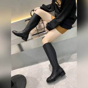 Классическая модель Chanel, новейшая модель с парижского подиума,
