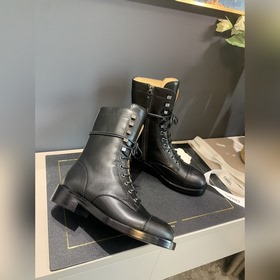 CHANEL C H A N E L Ботинки Chanel Martin — эксклюзивное предложе