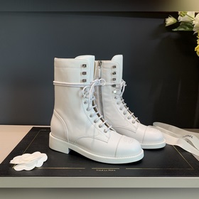 CHANEL C H A N E L Ботинки Chanel Martin — эксклюзивное предложе