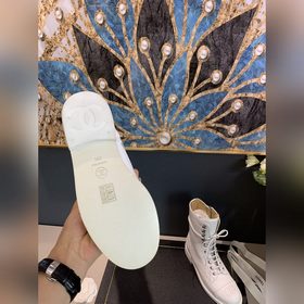 CHANEL C H A N E L Ботинки Chanel Martin — эксклюзивное предложе