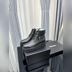 Официальный сайт «CHANEL» представляет новую коллекцию ботинок Ma