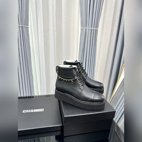 Официальный сайт «CHANEL» представляет новую коллекцию ботинок Ma