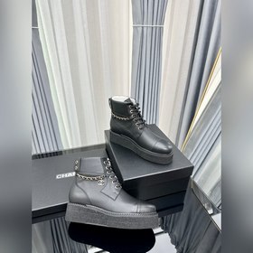 Официальный сайт «CHANEL» представляет новую коллекцию ботинок Ma