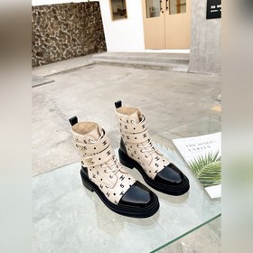 Новая модель Chanel с вышивкой 2024 года, полностью из натурально