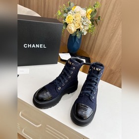 Новая осенне-зимняя модель ботильонов Chanel. Оригинальная форма,
