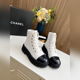 Новая осенне-зимняя модель ботильонов Chanel. Оригинальная форма,
