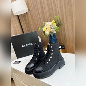 Новая осенне-зимняя модель ботильонов Chanel. Оригинальная форма,