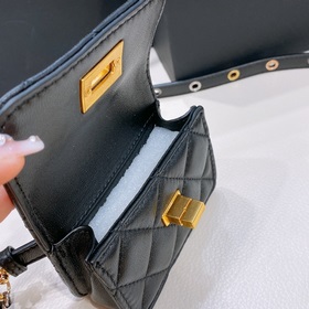chanel Поясная сумка из овечьей кожи с латунными деталями, модная