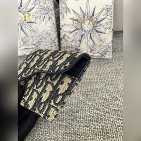 Новая модель карманного кошелька D в форме седла уже в продаже! Э