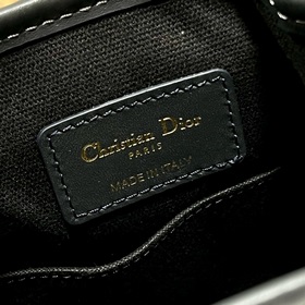 Популярная сумка CEST DIOR в цвете «блакитный» Эта сумка Cest Dio